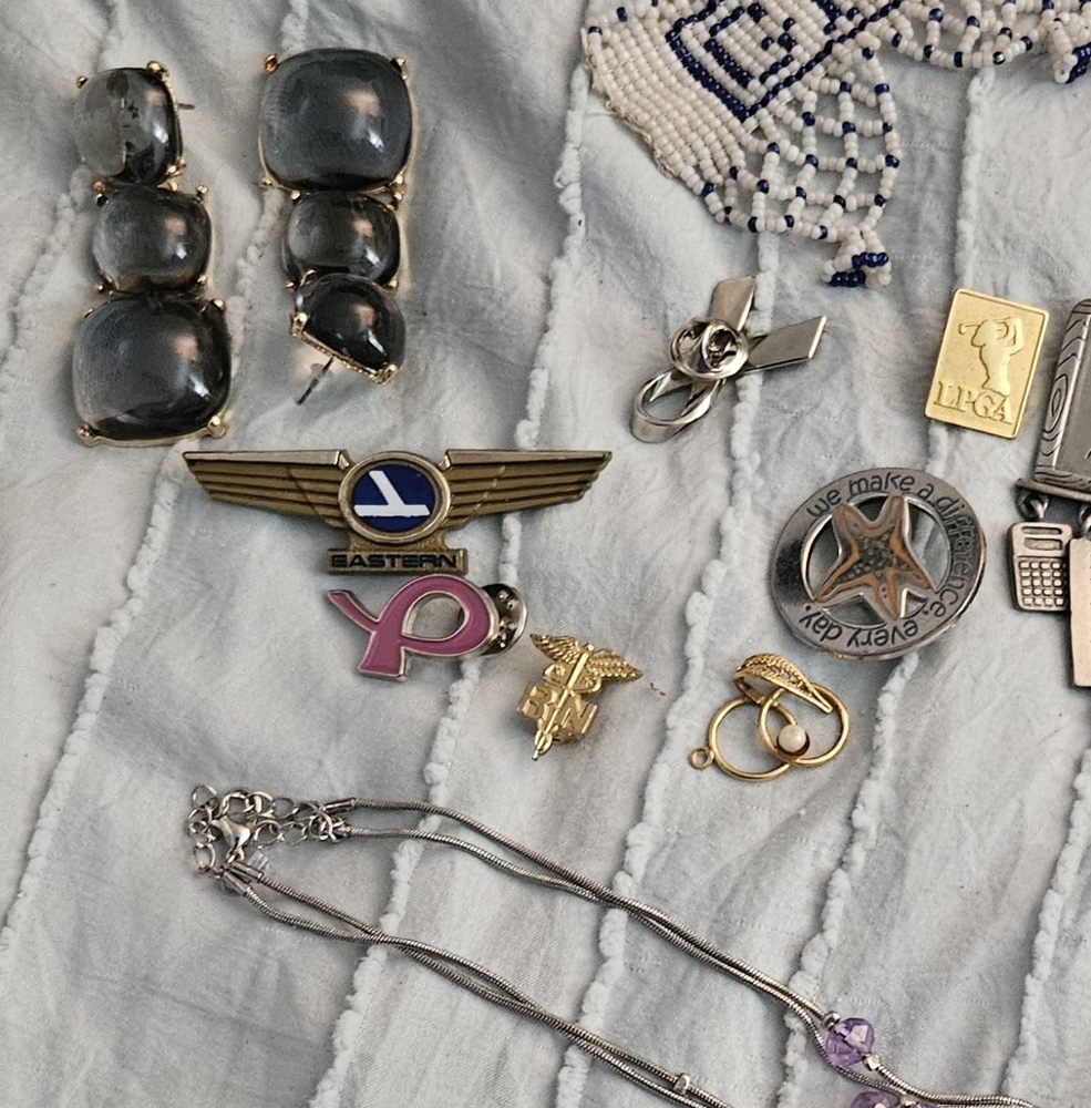 Assorted Jewelry Accessory Group - Picture 8 of 12